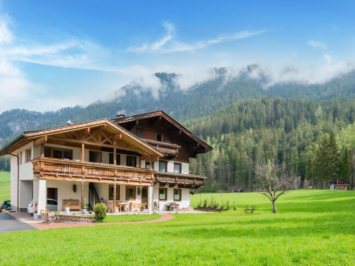 Apartment In Saalfelden Am Steinernen Meer Esterno foto
